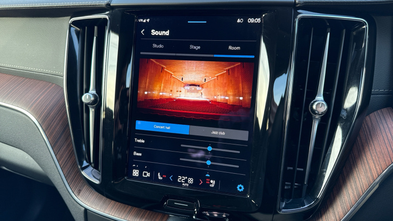 Volvo XC60 2.0 T8 [455] RC PHEV Ultimate Dark 5dr AWD Gtron Estate